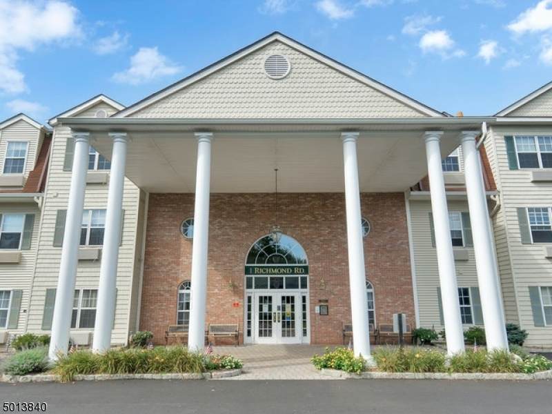 1408 Richmond Rd - Photo 1