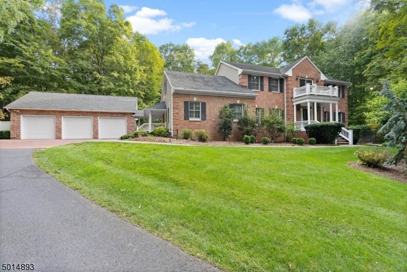19 Misty Ln - Photo 1