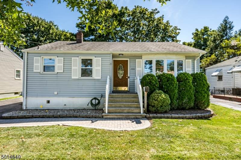 324 Codrington Pl - Photo 1