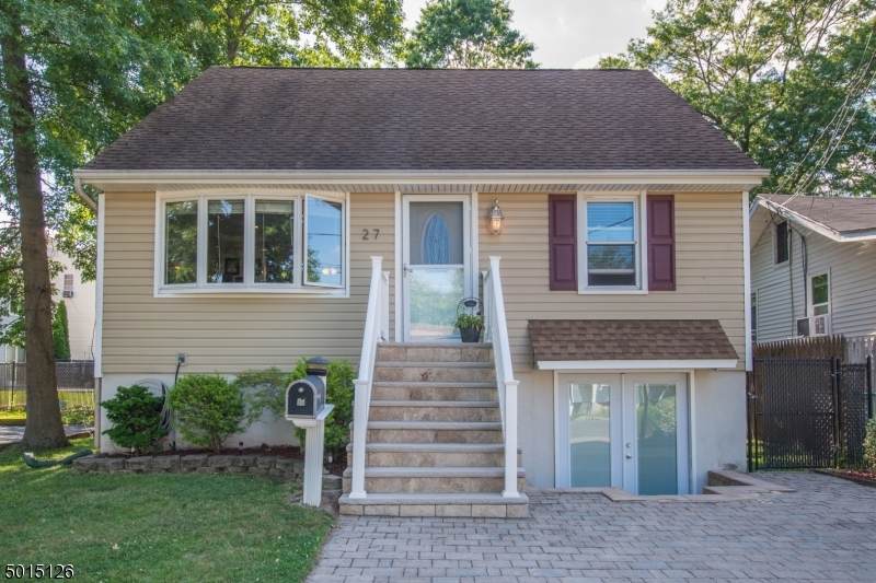 27 Wenonah Ave - Photo 1