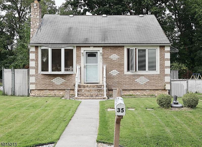 35 Riveredge Dr - Photo 1