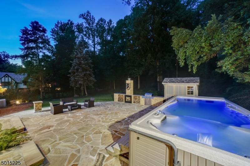 107 W Greenbrook Rd - Photo 1
