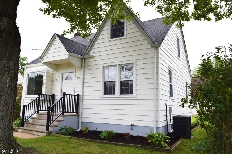 528 Boesel Ave - Photo 1