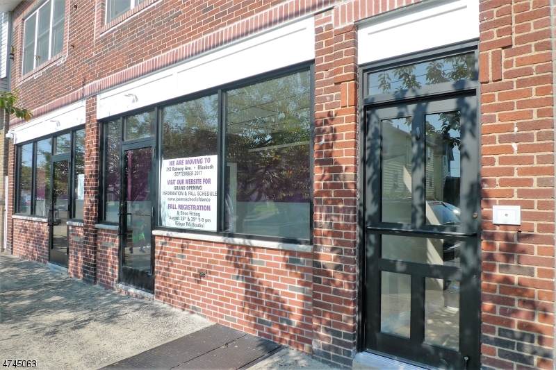 727 Edgar Rd - Photo 1