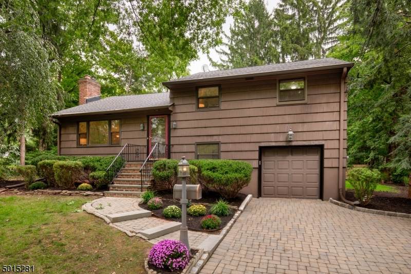 57 Cypress St - Photo 1