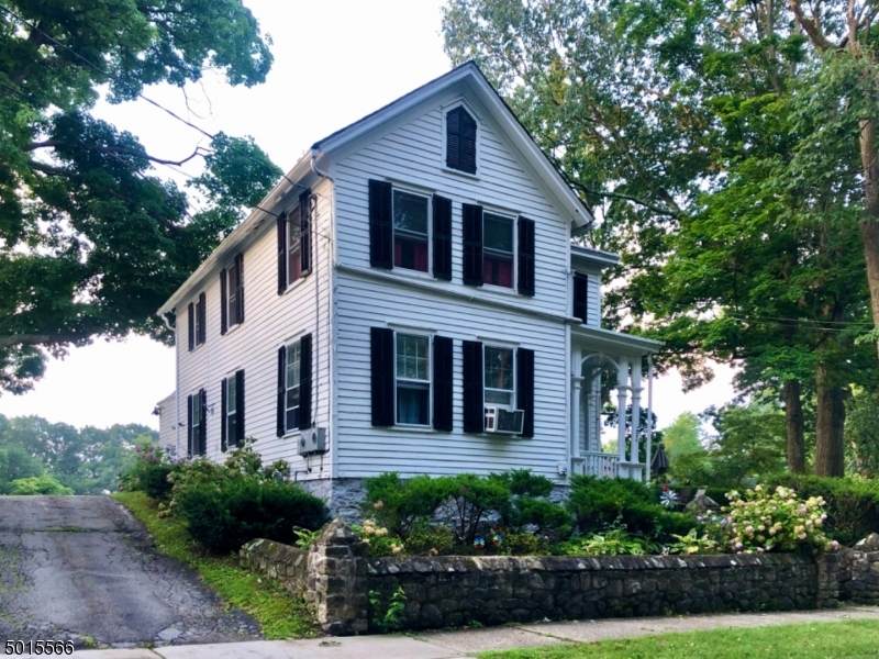 67 Madison St - Photo 1