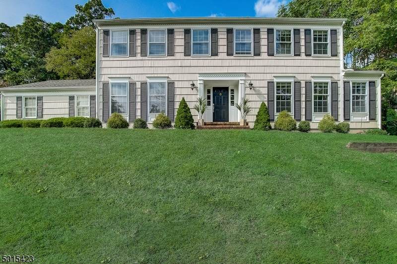 135 Candace Ln - Photo 1