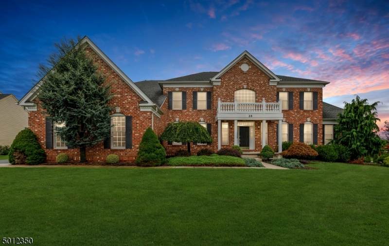 24 Drost Ln - Photo 1