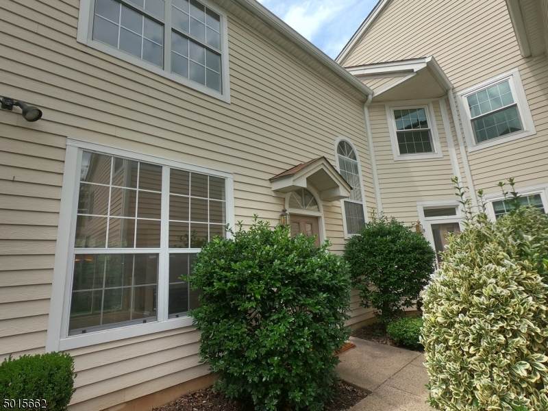 7 Mallard Ln - Photo 1