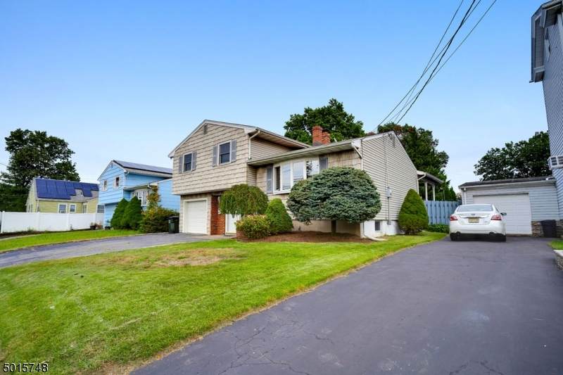 277 Middlesex Essex Tpke - Photo 1