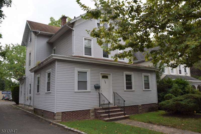 174 Irvington Ave -1St Floor - Photo 1