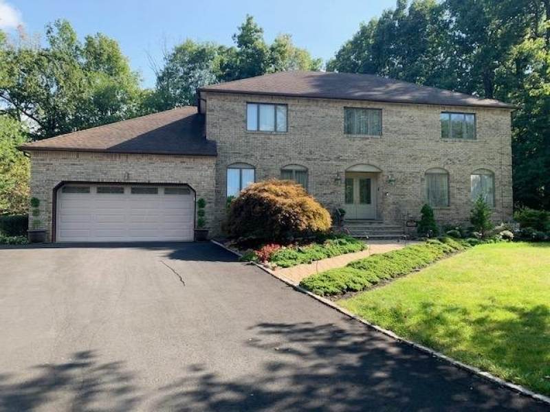20 Lorie Dr - Photo 1