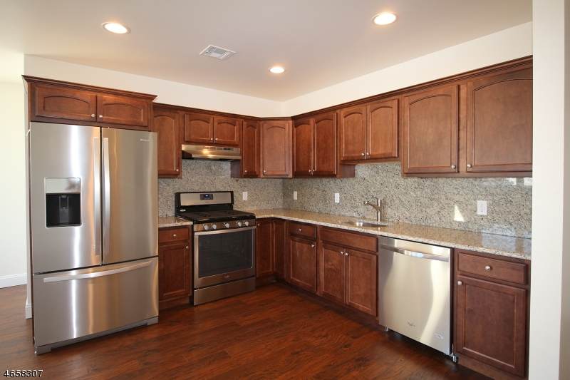 373 Park Ave - Photo 1