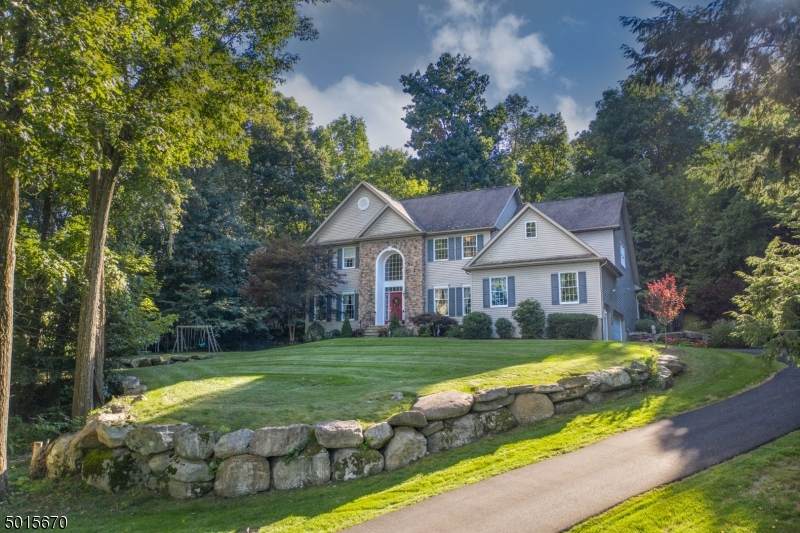 1 Stone Ridge Rd - Photo 1