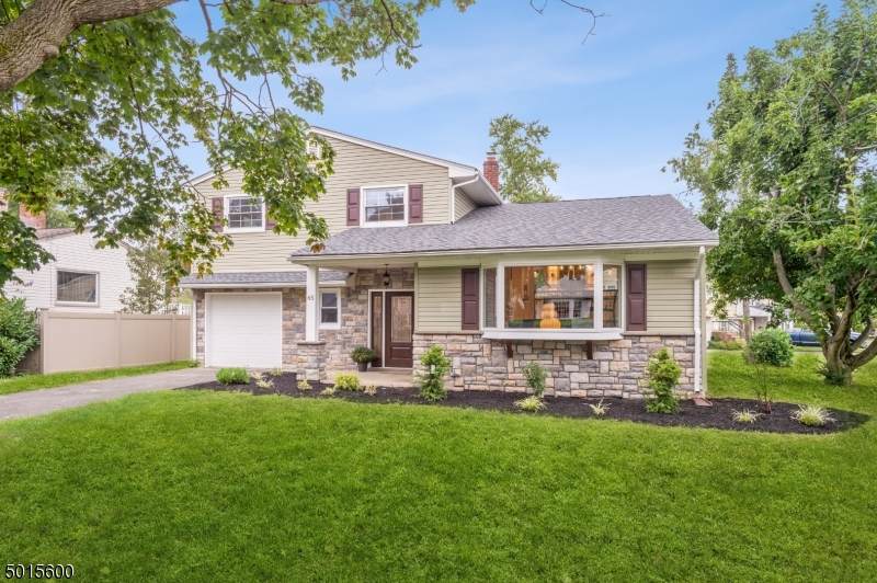 65 Louis Ave - Photo 1