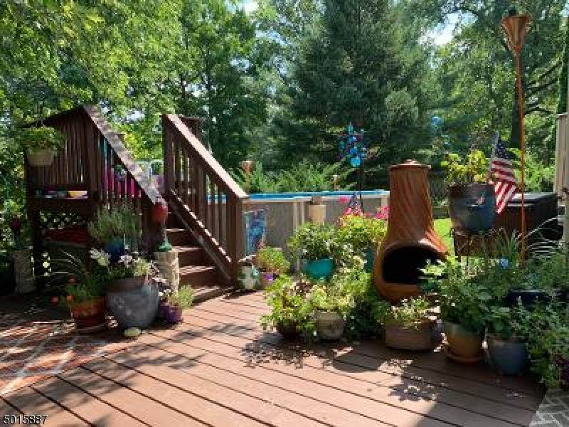 437 Brookside Dr - Photo 1