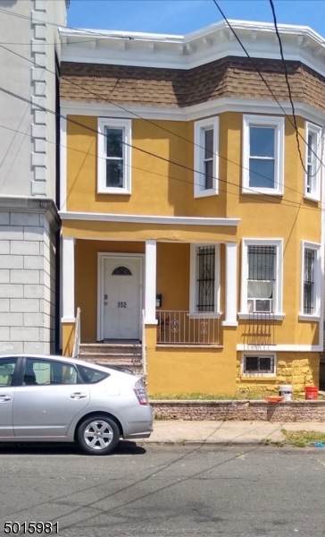 152 19TH AVE - Photo 1