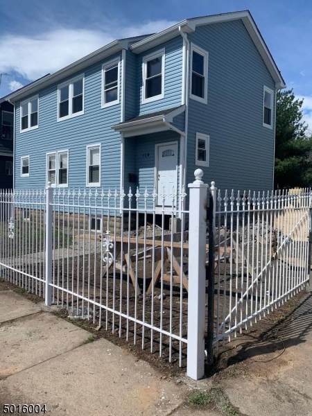 114 Tremont Ave - Photo 1