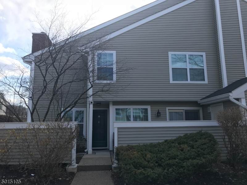 322 Greenbriar-8 - Photo 1