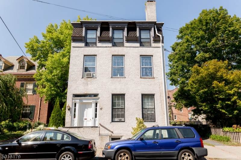 46 York St - Photo 1