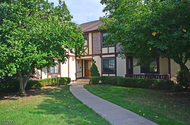 12 Sentinel Ct - Photo 1