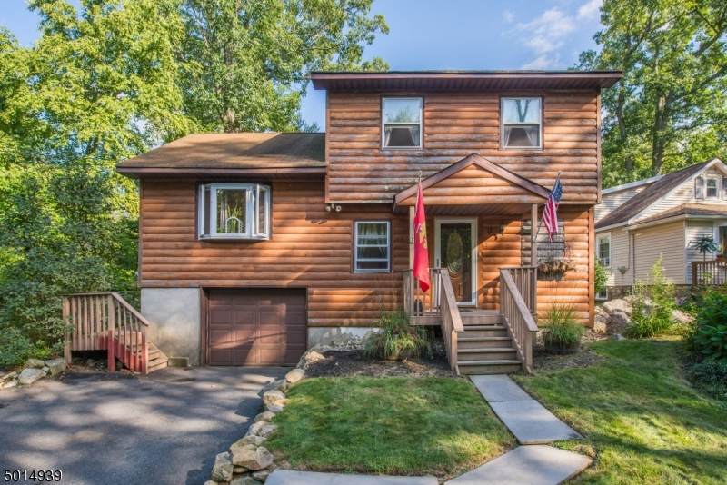 18 Bayonne Dr - Photo 1
