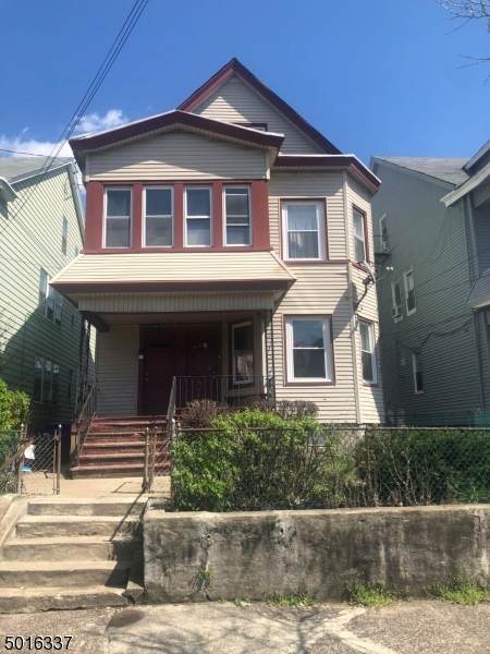 105 Graham Ave - Photo 1