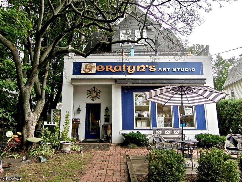 103 Baker St - Photo 1