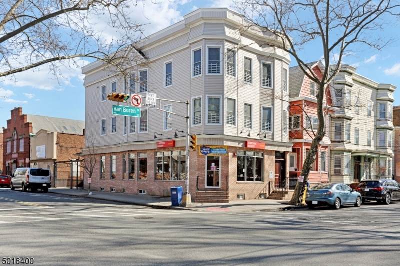 198 Van Buren St - Photo 1