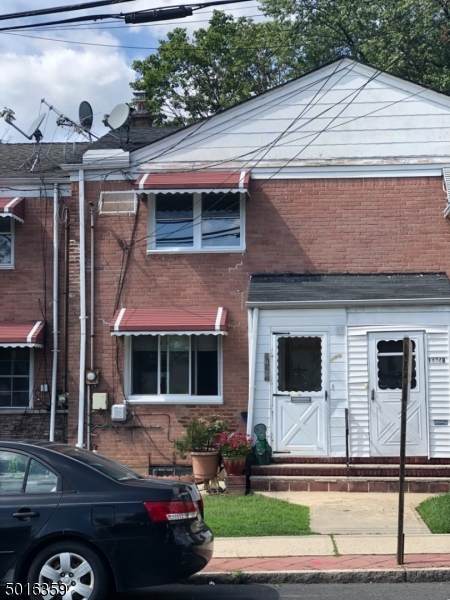 1434 Liberty Ave - Photo 1