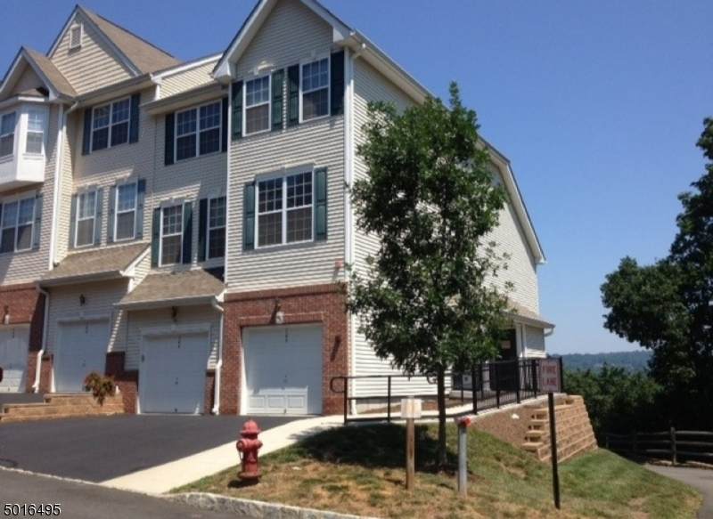 166 Conover Ter - Photo 1