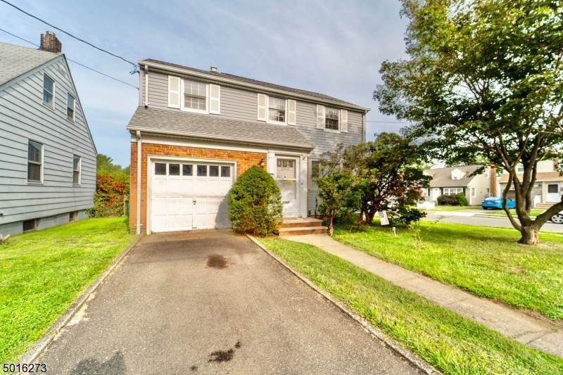 1060 Schneider Ave - Photo 1