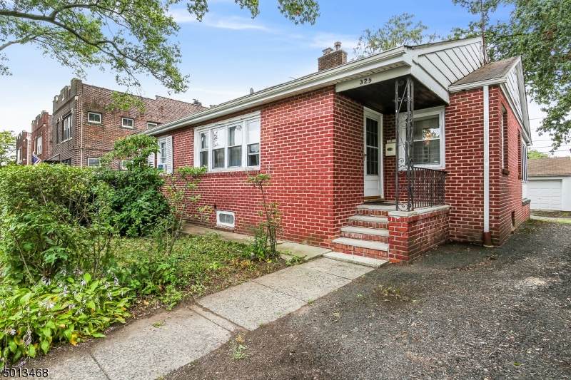 325 Tremont Ave - Photo 1