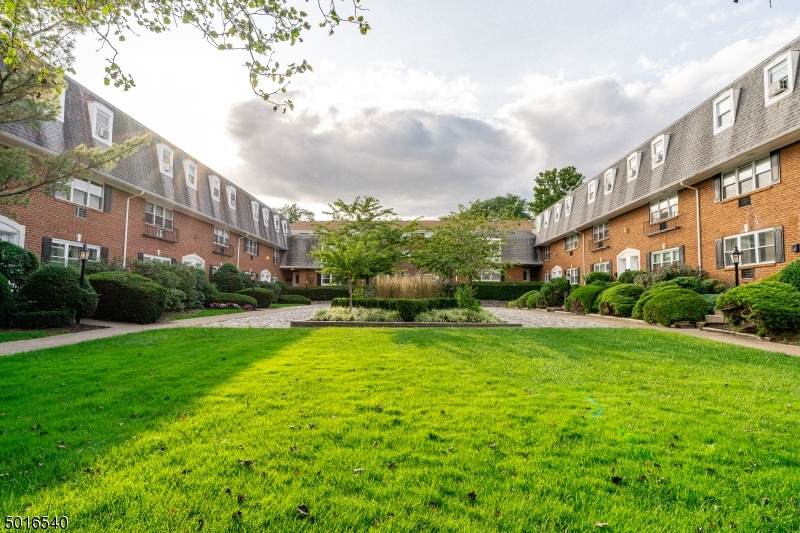 25 River Rd A-9 - Photo 1