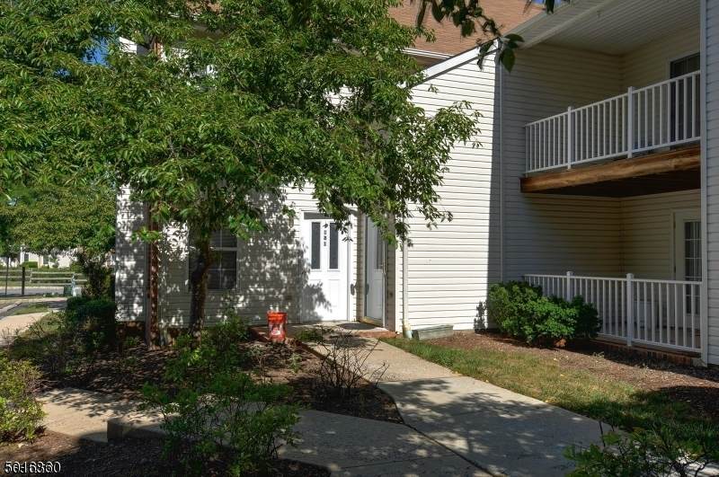 181 Lackland Ave - Photo 1