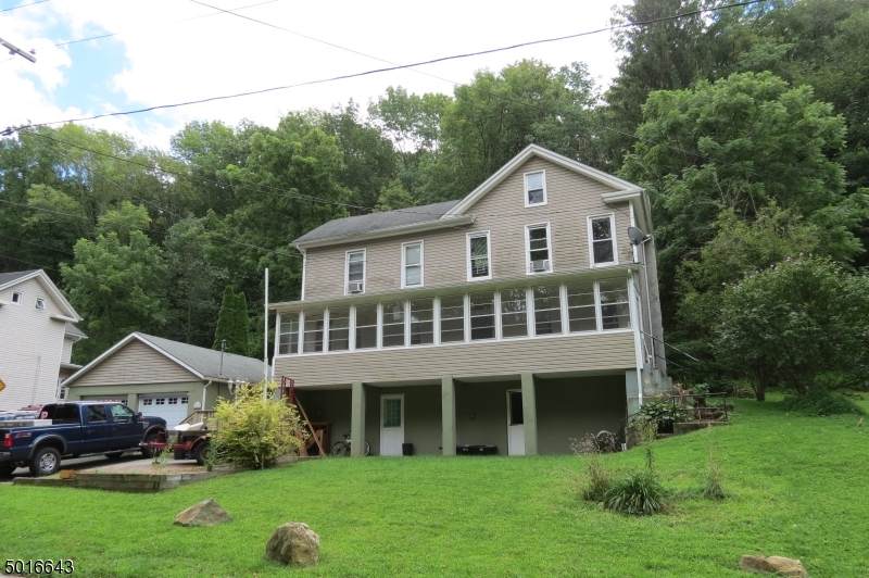 53 Academy St - Photo 1