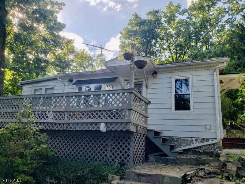 201 Rock Ridge Rd - Photo 1