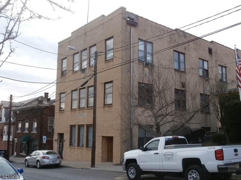 110 Cornelia St - Photo 1