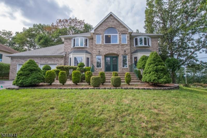 8 Dean Gallo Ct - Photo 1