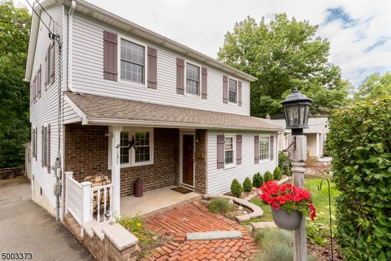 131 Ridgedale Ave - Photo 1