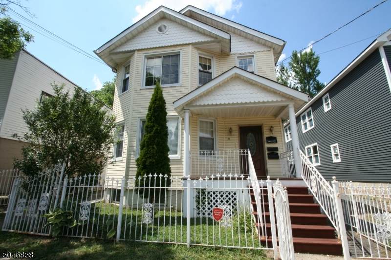 85 Mission St - Photo 1