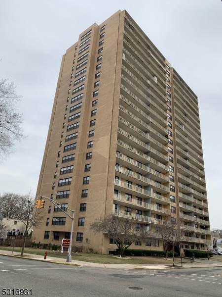 285 Aycrigg Ave - Photo 1