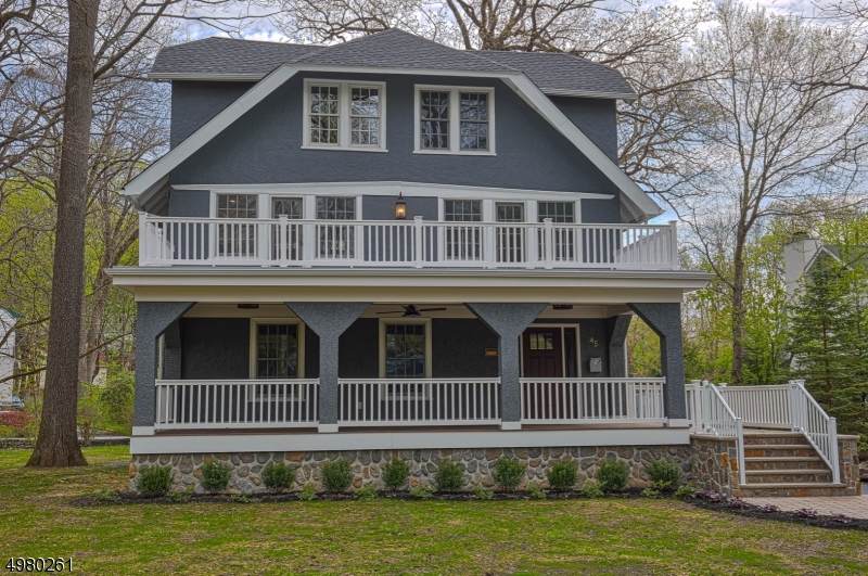45 Lowell Ave - Photo 1