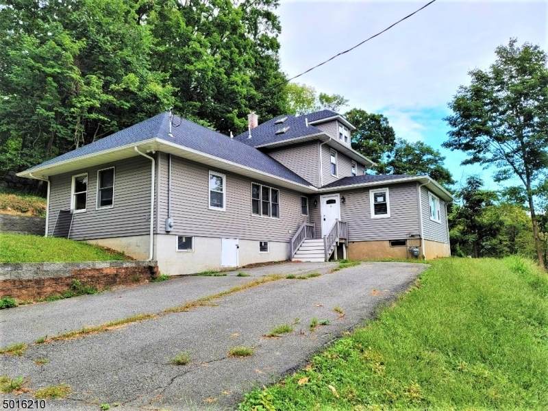 8 Mt Hope Rd - Photo 1