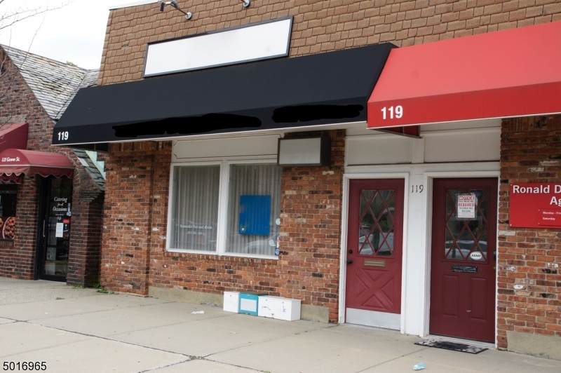 119 Grove St - Photo 1