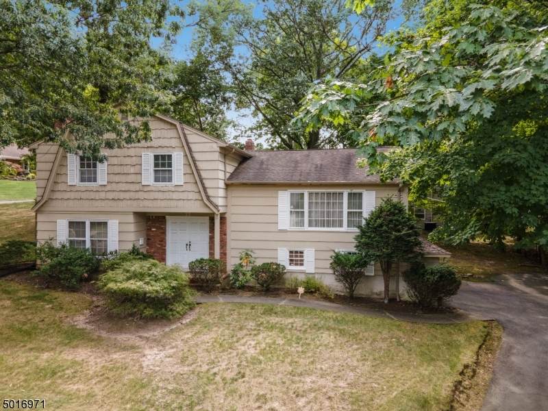 77 Tall Oaks Dr - Photo 1