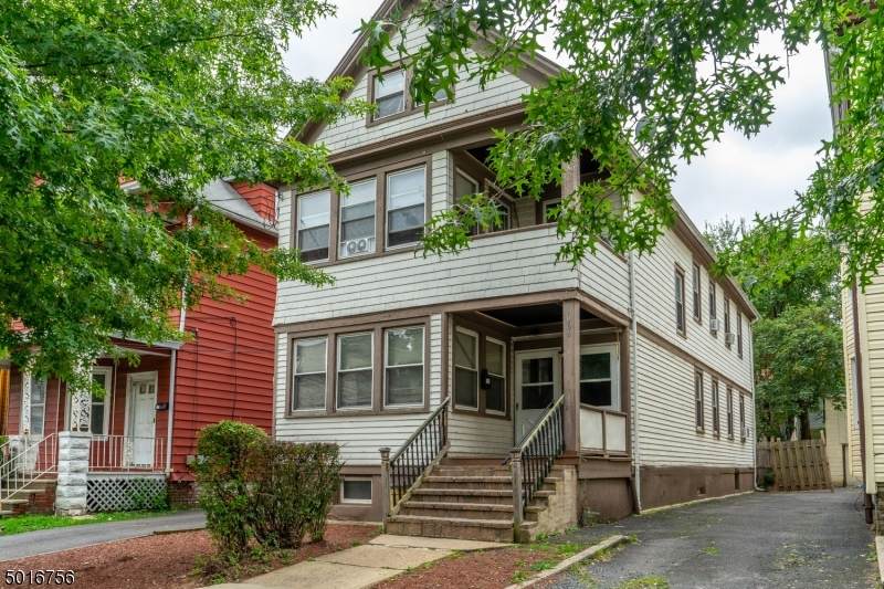 1062 Anna St - Photo 1