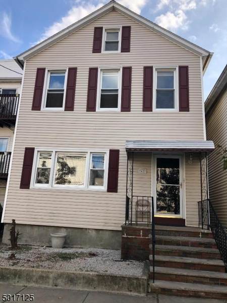 42 W 9Th St - Photo 1
