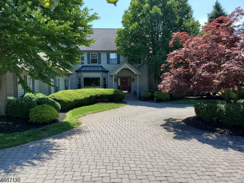 4 Pond View Ct - Photo 1