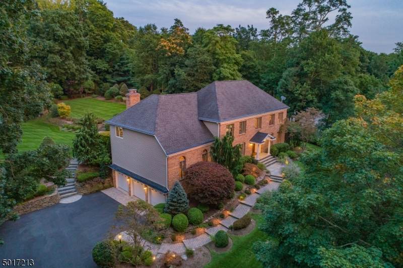 10 Lost Tree Ln - Photo 1